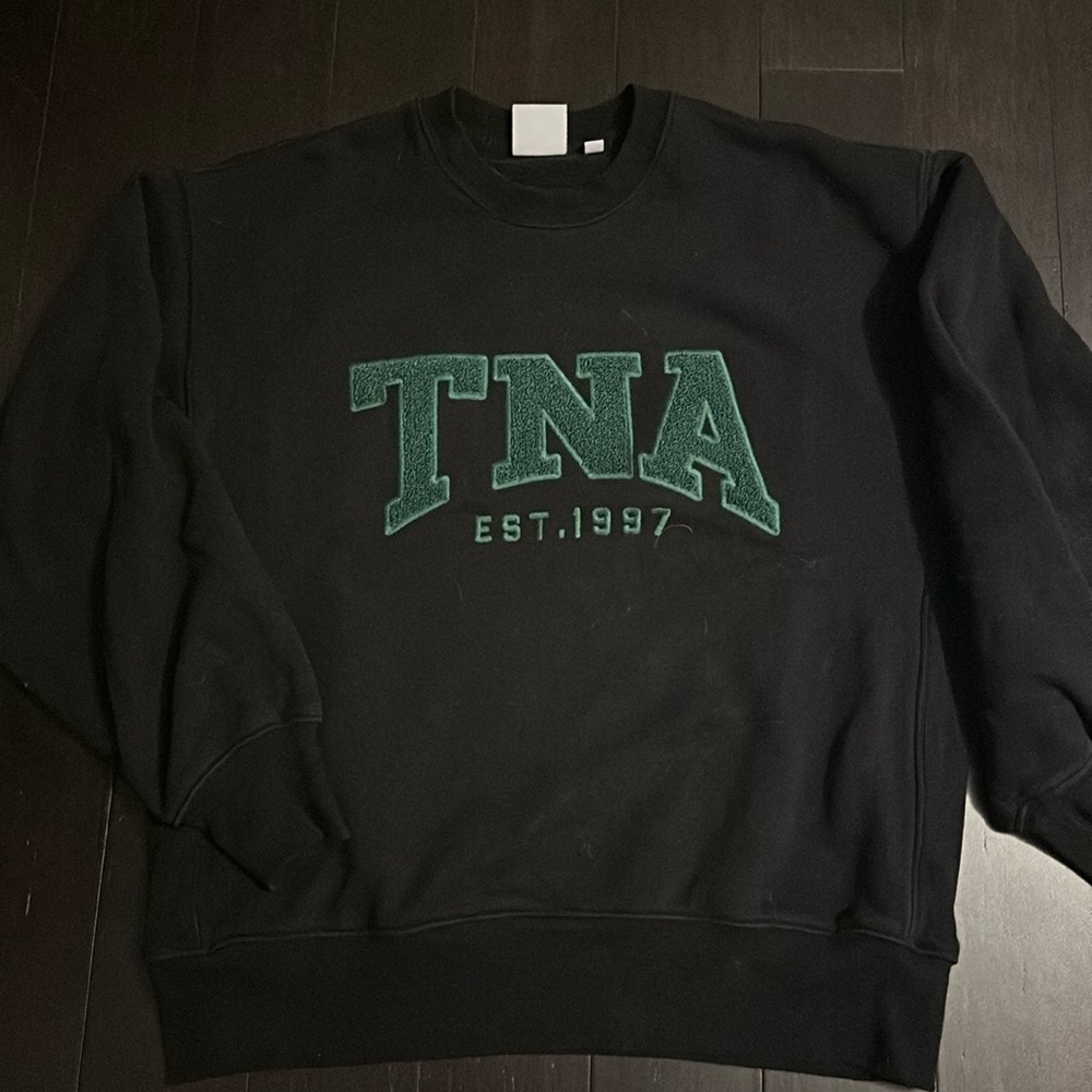 Aritzia TNA boyfriend style crewneck sweat-shirt